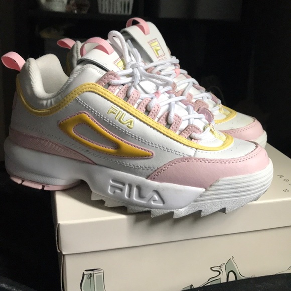 fila thick sole shoes
